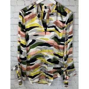 EQUIPMENT FEMME Camo Print Blouse Top Size Small 100% Silk Long Sleeve Keyhole